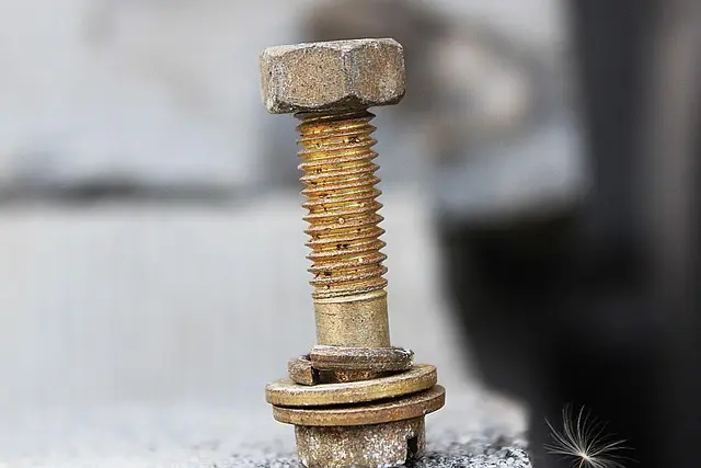 Comment choisir les bonnes fixations visserie pour chaque projet
