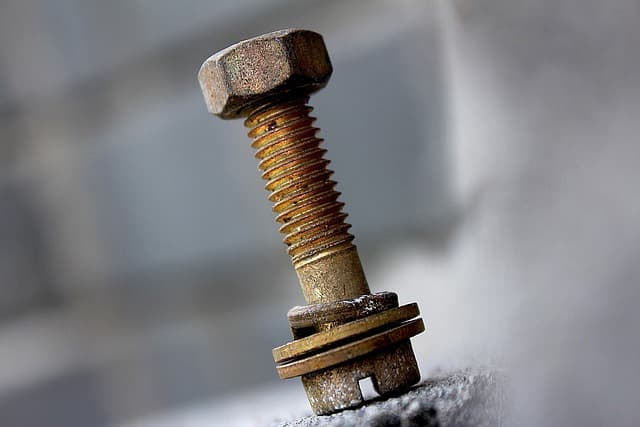 Les erreurs fréquentes à éviter lors du choix de fixations visserie